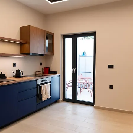 아파트 Smaro Terrablue